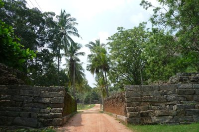 Yapahuwa - entrance to archaeological site