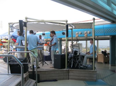 The band on the Lido at the Sailaway Party