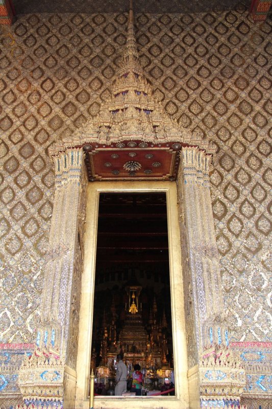 Wat Phra Kaew: Temple of the Emerald Buddha