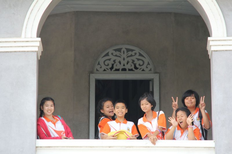 School Children visting the Bang Pa-In Summer Palace