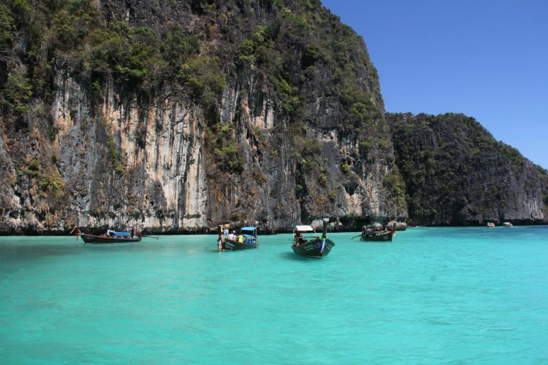 Ko Phi Phi longboats
