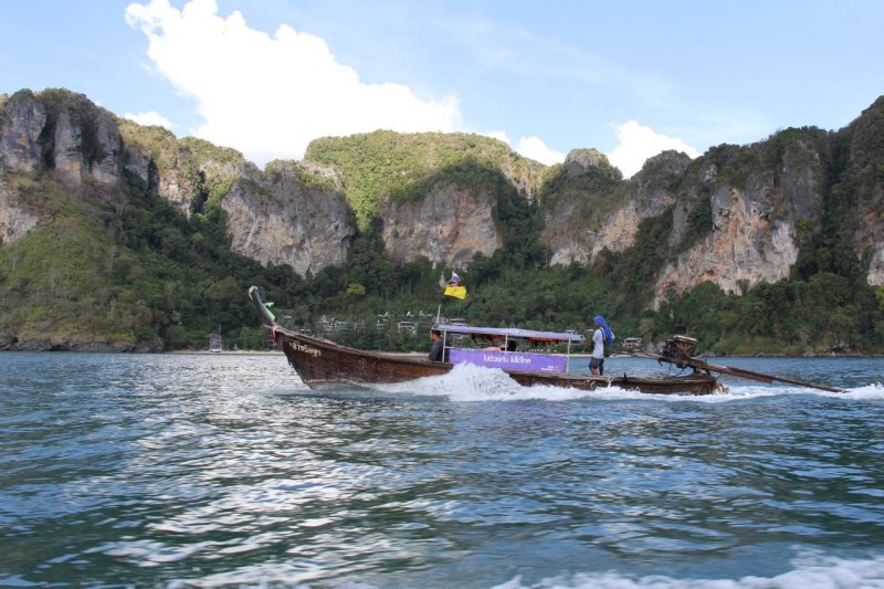 Pai Plong Bay
