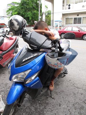 Napping Kit on Scooter