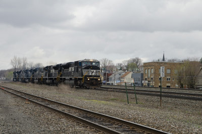 More SD80's in Cresson