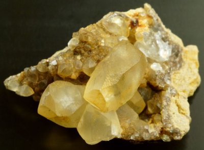 Doubly terminated 11 mm calcite on 28 mm matrix. Wormald Green Quarry, Ripon, N Yorkshire.