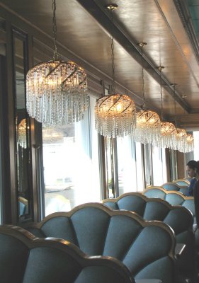 Inside Phoenix Diner