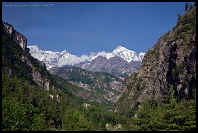 Lamjung Himal (left, 6983m) and Annapurna II (right, 7937m)