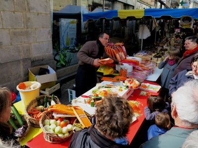 Bauge market