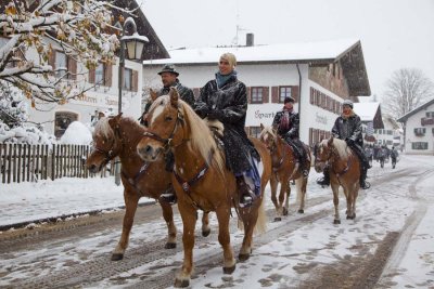 Four Riders 5934.jpg