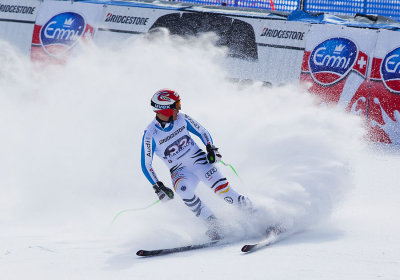 Skier 7744.jpg