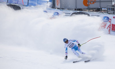 Skier 7738.jpg