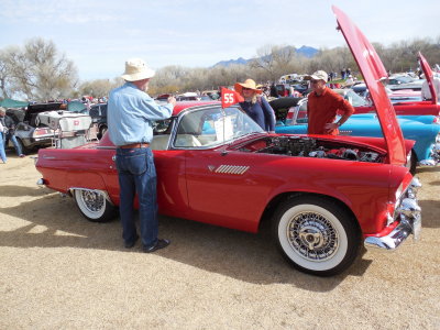 Ed and the three careburetors on his Thunderbird always draw a crowd