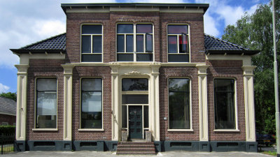 Wildervank - Raadhuisstraat herenhuis