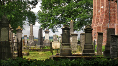 Wildervank - Margaretha Hardenbergkerk kerkhof