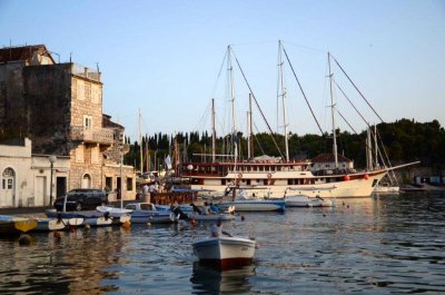 Milna harbour