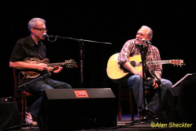 Jorma Kaukonen and Barry Mitterhoff