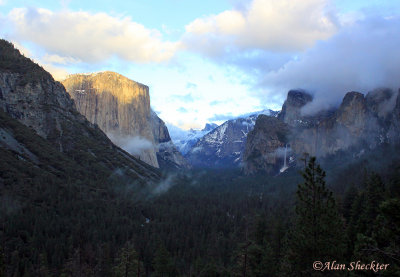 Yosemite Valley from Tunnel View, late afternoon