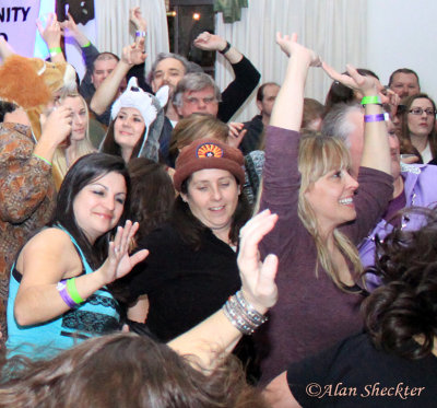 SOld-out crowd answers California Honeydrops' Lech Weirzynski dance challenge - alas no prizes were given :-)