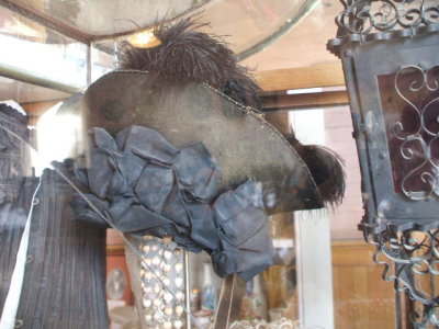 Bodie-museum display- an Edwardian hat