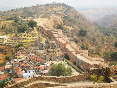 06 The view down to Kumbhalgarh Fort from the palace at the top.JPG
