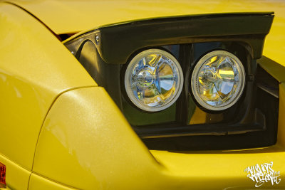 FC3S_Headlight_Detail.jpg