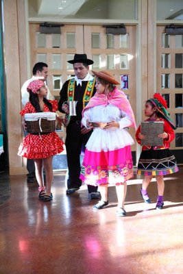 SeorDeLosMilagros_21Oct2012_0056 [400x600].JPG