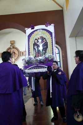 SeorDeLosMilagros_21Oct2012_0105 [400x600].JPG