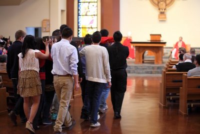 OLG_GoodFridayService_29Mar2013_0022 [800x533].JPG