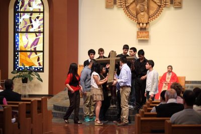 OLG_GoodFridayService_29Mar2013_0030 [800x533].JPG