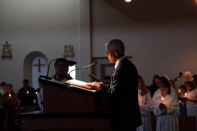 OLG_EasterVigil_30Mar2013_0023 [800x533].JPG