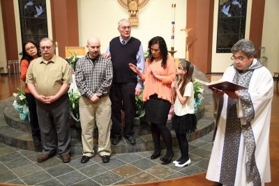 OLG_EasterVigil_30Mar2013_0069 [800x533].JPG