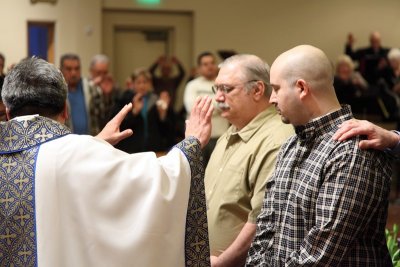 OLG_EasterVigil_30Mar2013_0070 [800x533].JPG