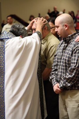 OLG_EasterVigil_30Mar2013_0072 [400x600].JPG