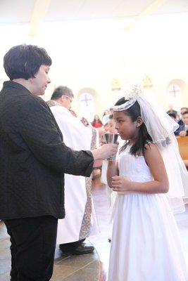 OLG_FirstCommunion_1130_14Apr2013_0060 [400x600].JPG