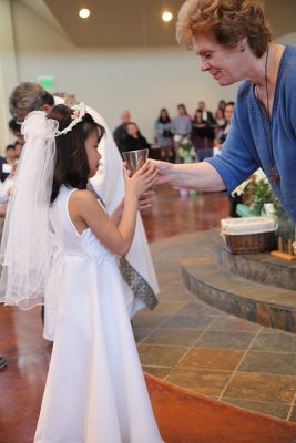 OLG_FirstCommunion_1730_14Apr2013_0114 [400x600].JPG