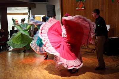 LumenChristi_CincoDeMayo_FundRaiser_27Apr2013_0089 [800x534].JPG