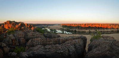 Geikie Gorge Sunrise.jpg