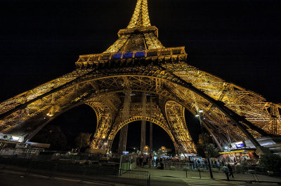 Eiffel Tower_D7M6127s.jpg
