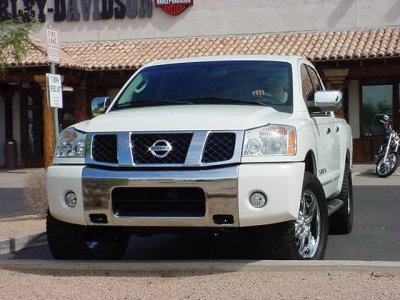 2005 Nissan 4x4 LE