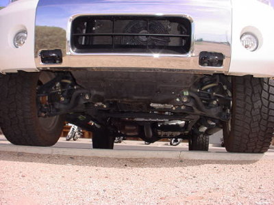 2005 Nissan 4x4 LEclean undercarriage