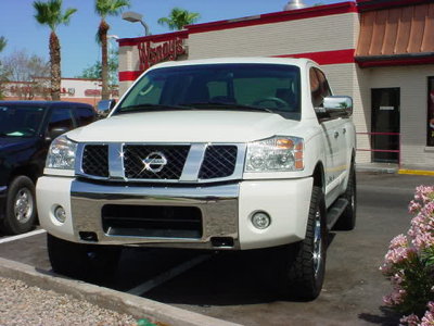 2005 Nissan 4x4 LE