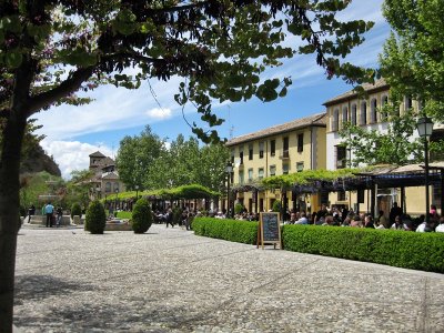 Granada. Paseo de los Tristes