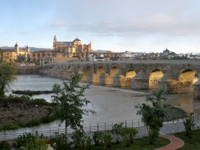Cordoba. Puente Romano sobre el Guadalquivir