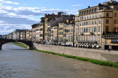 Arno river seen from Ponte Vecchio - 9527