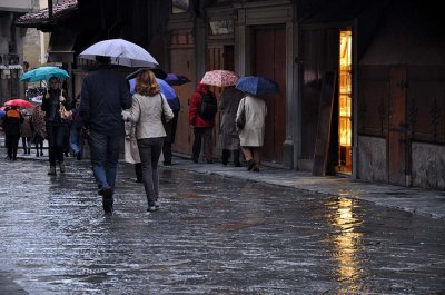 Rainy morning on Ponte Vecchio - 9658