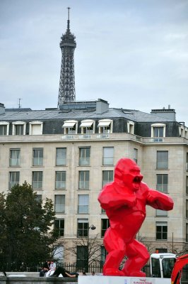 Richard Orlinski Wild Kong - FIAC 2012 sur l'esplanade des Invalides - 7613