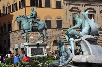 Ammannati: Fontaine de Neptune et Giambologna: statue questre de Cosme Ier, Piazza della Signoria - 9914