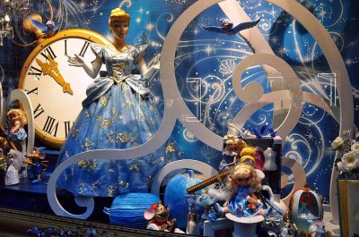 vitrine Cendrillon aux Galeries Lafayette - 9764