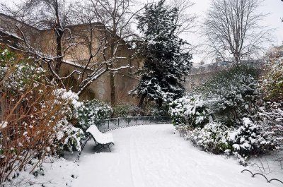 Snow in Paris, square Santiago du Chili  - 1172