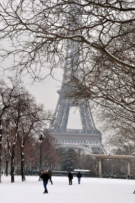 Snow in Paris, Champ de Mars, tour Eiffel - 1191